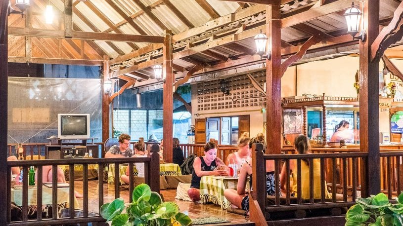 anandavilla.com pranee restaurant koh tao-min