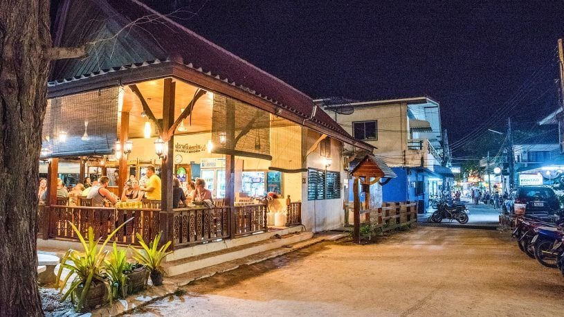anandavilla.com restaurant koh tao